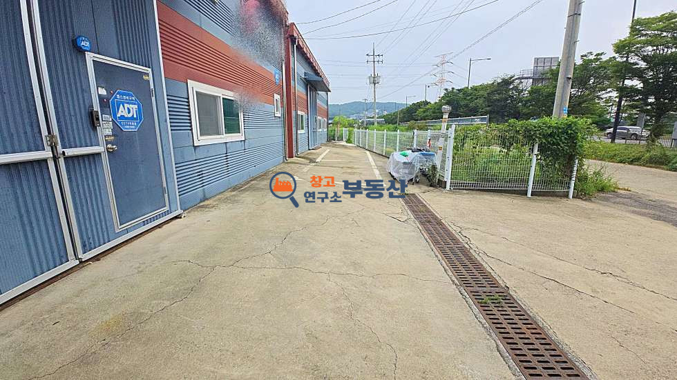 경기 고양일산서구 구산동 #49평 #2종제조#40ft가능 #도로변 #40FT가능 #민원無 #즉시입주 #저렴임대료 #송산ic1분 월세 매물번호 16345 사진 2