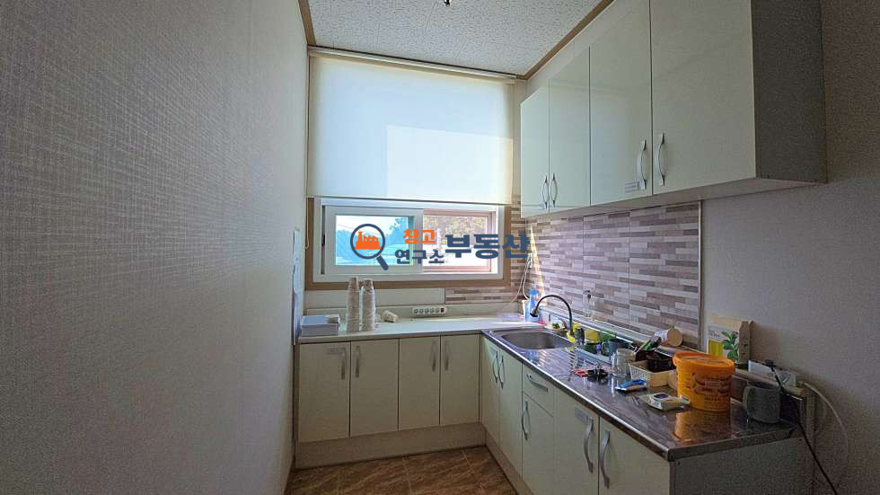 경기 파주시 탄현면 대동리 #공장매매 #대429평 #연175평 #대형단독마당 #즉시입주 #계획관리 #태양광설치완 #평당349 매매 매물번호 16342 사진 7