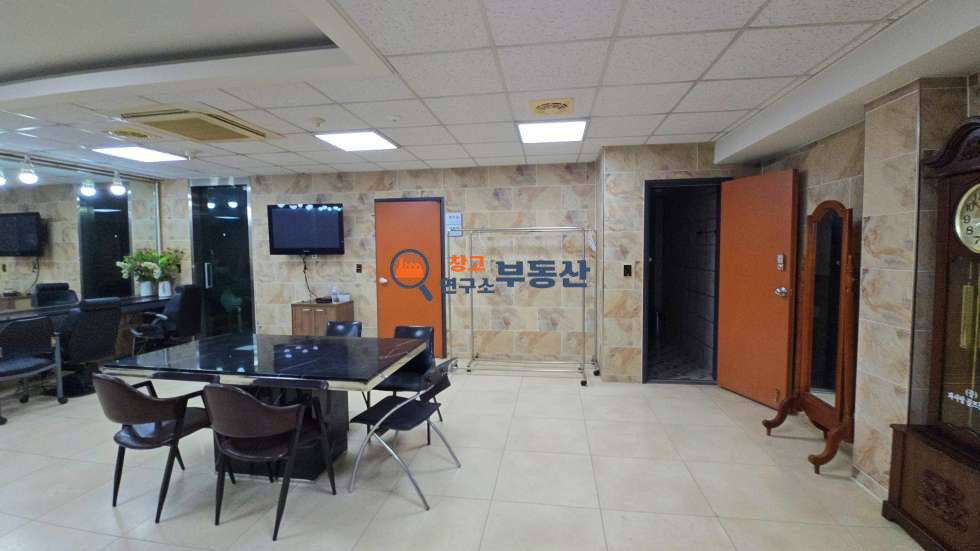 경기 파주시 탄현면 축현리 #방송통신시설매매 #대지1513평 #연915평(648+267) #계획관리 #시설완비#초대형주차공간# 용도변경가능 #40ft #평당429 매매 매물번호 16261 사진 13