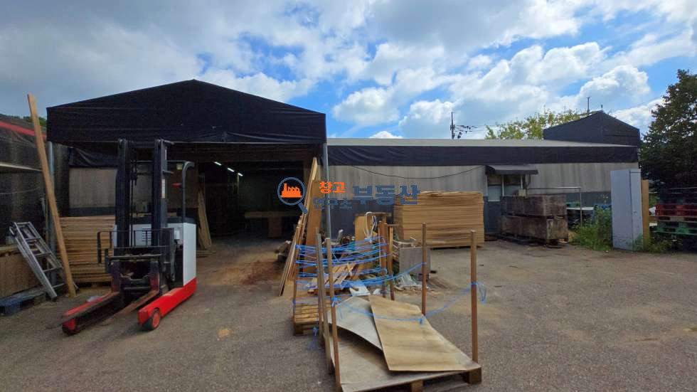 경기 파주시 월롱면 덕은리 #공장급매 #대지850평 #연402평 #40ft #계획관리 #대형단독마당#개발호재 #전기99kw#가설천막 #평당294 매매 매물번호 16242 사진 13