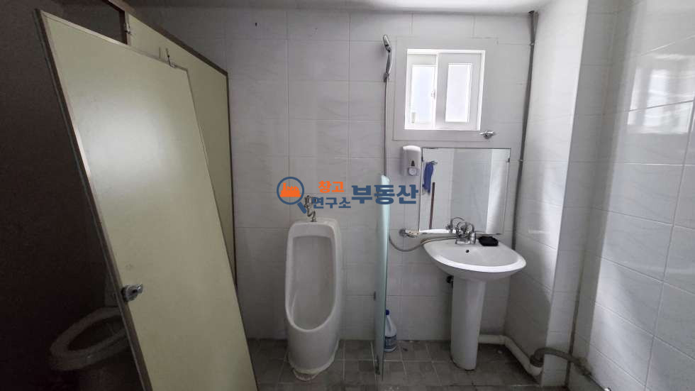 경기 고양일산서구 구산동 #연116평 #2종제조 #1층58+2층58평 #내부사무실 #빠른입주 #화물리프트2톤 #각층화장실 #탑골IC 1분 월세 매물번호 17582 사진 12