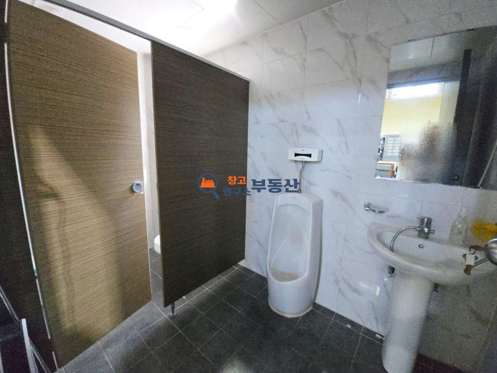 경기 파주시 탄현면 법흥리 #공장매매 #대650평 #연210평 #준신축 #단독마당 #전기증설 #층고7.6 #40피트가능 #가설천막 #실사용추천 #평당492 매매 매물번호 17593 사진 12