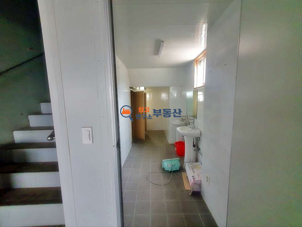 경기 고양일산동구 문봉동 #대지393평#2동175평#2종제조#즉시입주#문봉동공장매매# 매매 매물번호 15397 사진 15