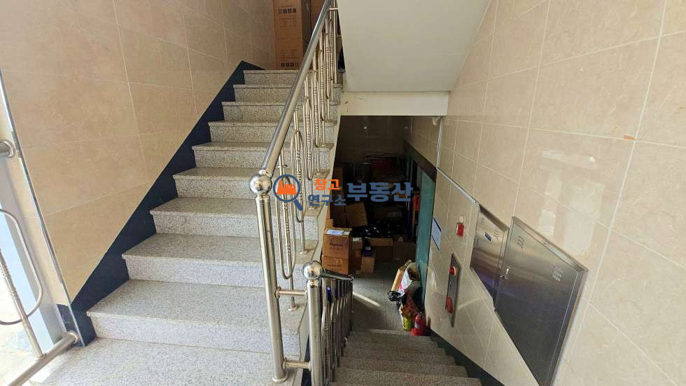 경기 고양덕양구 토당동 #1,2종근생매매 #193평(총3층)#서울인접 #하수직관 #1종일반주거지역 #사옥추천 #평당1748 매매 매물번호 16818 사진 8