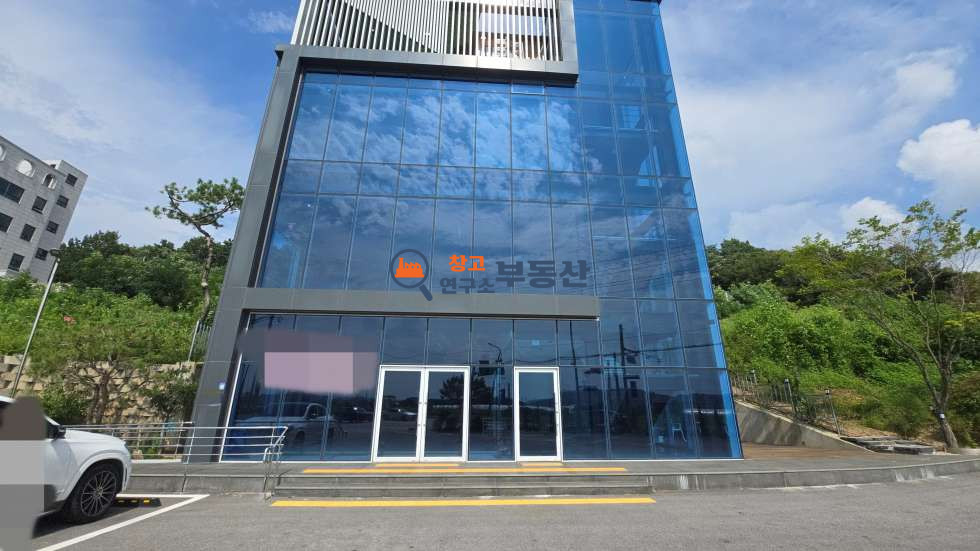 경기 파주시 야동동 #140평 #70평씩1,2층 #신축 #대형마당 #40FT가능 #내부화장실 #분할임대가능 #카페추천 월세 매물번호 16150 사진 2