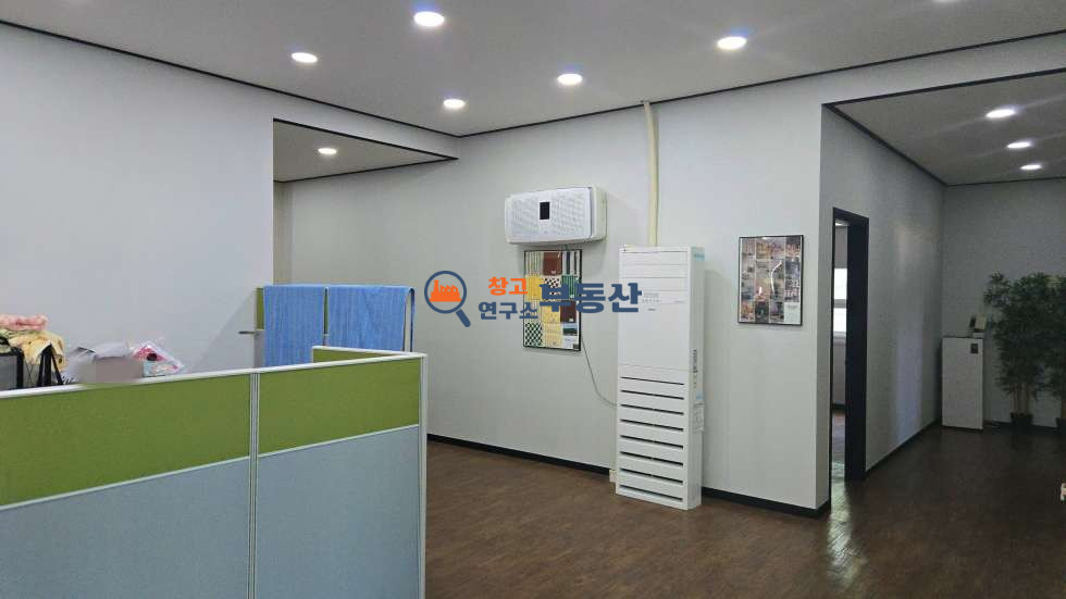 경기 파주시 검산동 #공장매매 #대지947평 #건467평(121+120+120+104) #가설70평 #40FT #2차선변 #준신축#월롱ic #계획관리 #대형단독마당 #사옥추천 #평당499 매매 매물번호 15961 사진 5