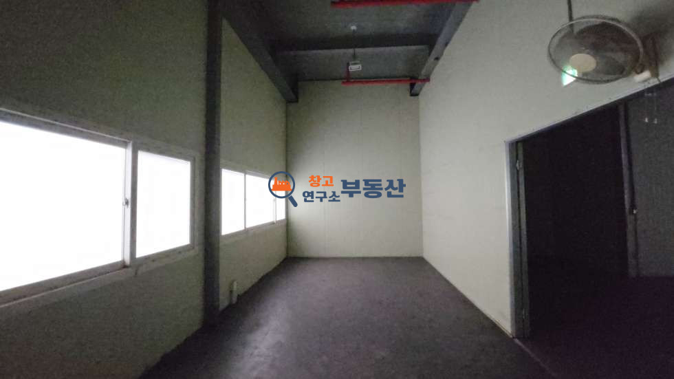 경기 고양일산서구 덕이동 #294평 #자동차관련시설#즉시입주 #자유로5분 #대로변 #대중교통 #무권리 월세 매물번호 15906 사진 4
