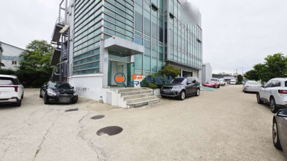경기 고양일산서구 가좌동 #129평 #공장 #즉시입주 #자유로3분 #대로변 #대중교통 월세 매물번호 15905 사진 1