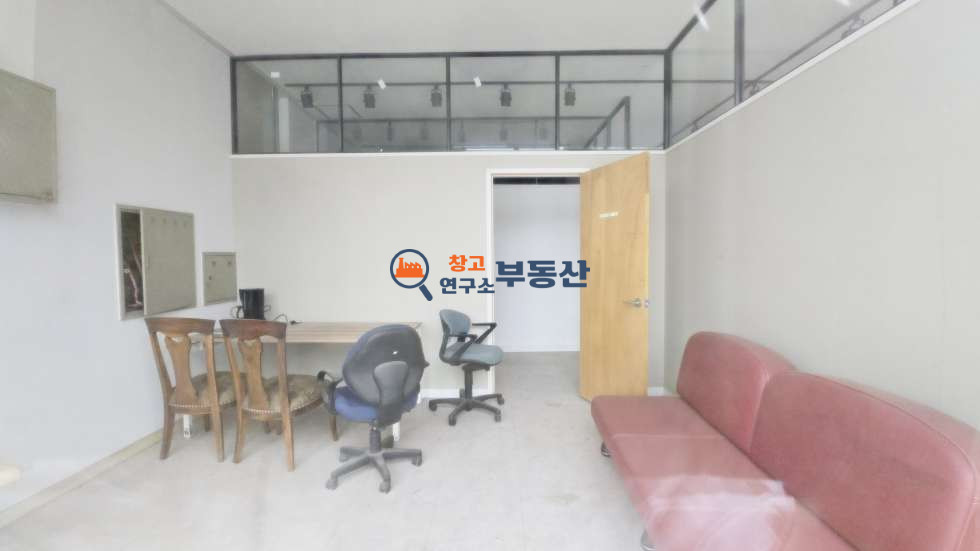 경기 고양일산서구 가좌동 #20평 #2종근생 #즉시입주 #자유로3분 #대로변 #광고효과 #대중교통 월세 매물번호 15903 사진 2