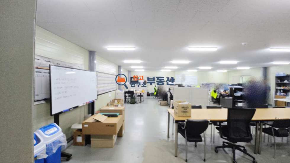 경기 고양덕양구 내곡동 #110평 #1종근생 #창고60+사무실50평 #즉시입주 #자유로3분 #야적장82평 포함 월세 매물번호 15902 사진 3