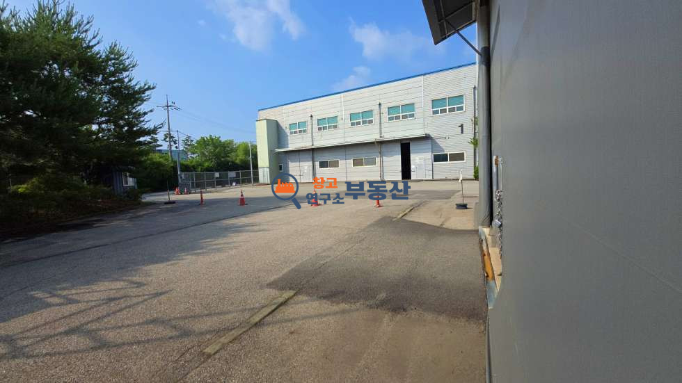 경기 고양일산서구 법곳동 #70평 #가설건축물 #대형마당 #40FT가능#보관창고추천 #자유로인접 월세 매물번호 15877 사진 4
