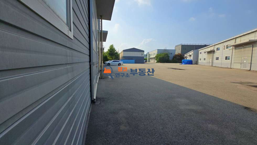 경기 고양일산서구 법곳동 #148평 #창고시설 #대형마당 #40FT가능#실내체육시설추천 #층고높 #자유로인접 월세 매물번호 15876 사진 5