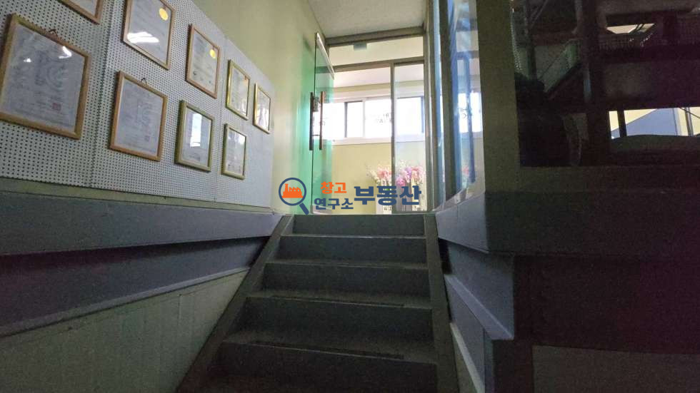 경기 파주시 동패동 #근생시설매매 #대지238평 #연190평(95평 총2층) #컨테이너창고 4동 #단독마당#사옥추천#계획관리 #화물EV #평당962 매매 매물번호 15864 사진 11