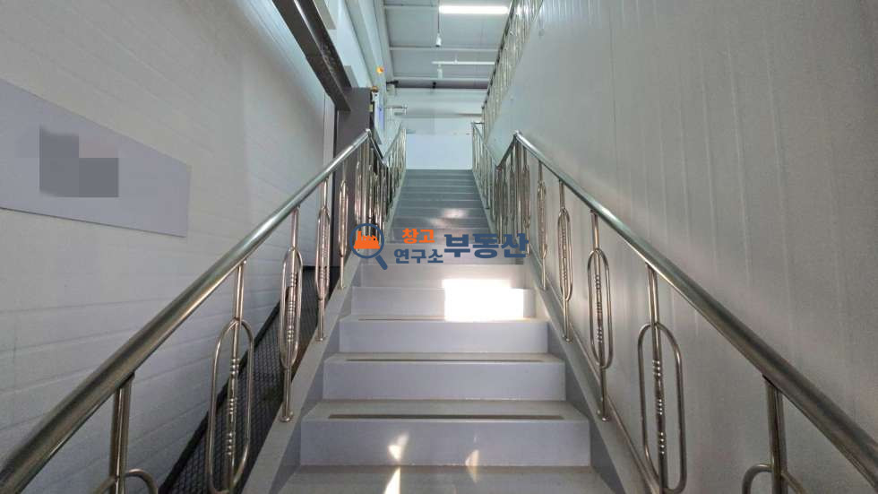경기 파주시 동패동 #근생시설매매 #대지238평 #연190평(95평 총2층) #컨테이너창고 4동 #단독마당#사옥추천#계획관리 #화물EV #평당962 매매 매물번호 15864 사진 18