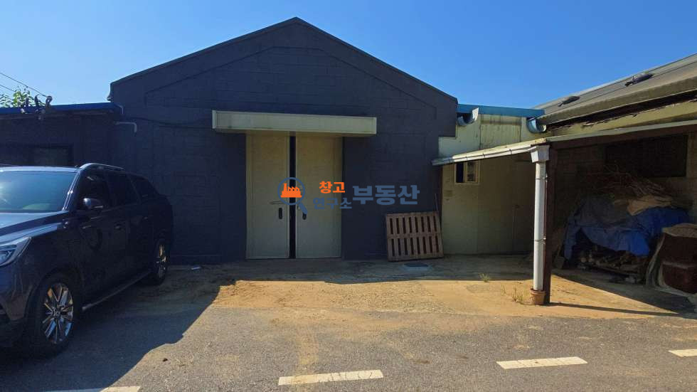 경기 파주시 신촌동 #49평 #공장 #내부사무실 #내부화장실 #2차선변 #민원無 #즉시입주 월세 매물번호 16051 사진 3