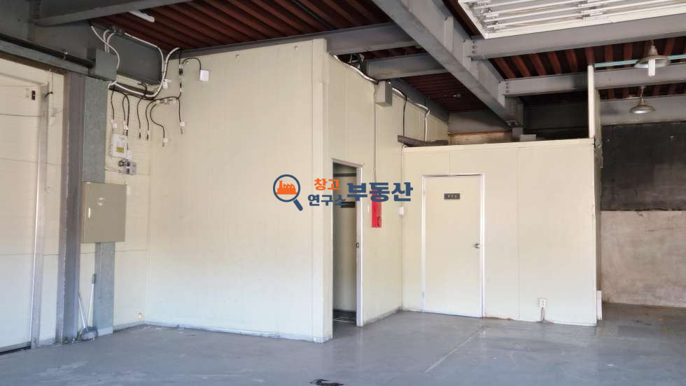 경기 파주시 월롱면 덕은리 #150평 #75+75평 #2종제조 #단독마당 #높은층고 #내부사무실 #대형차량 # 전기25kw #식품공장 #즉시입주 월세 매물번호 15323 사진 6