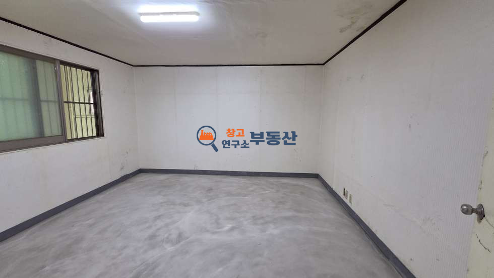 경기 고양덕양구 토당동 #50평 #창고 #30평+20평 #동간사이 추가공간 #내부사무실 #보관추천 #서울인접 월세 매물번호 17327 사진 5