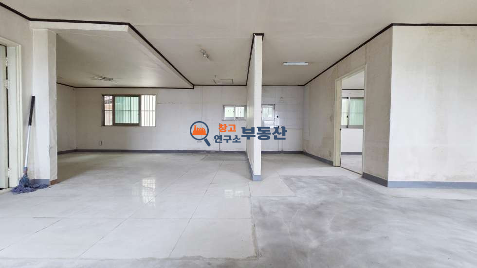 경기 고양덕양구 토당동 #50평 #창고 #30평+20평 #동간사이 추가공간 #내부사무실 #보관추천 #서울인접 월세 매물번호 17327 사진 7