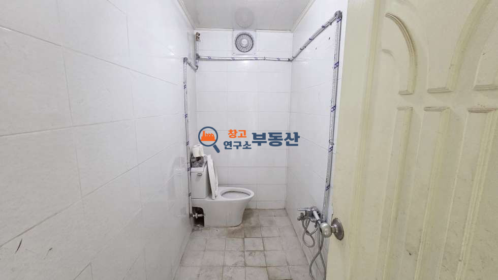 경기 고양덕양구 토당동 #50평 #창고 #30평+20평 #동간사이 추가공간 #내부사무실 #보관추천 #서울인접 월세 매물번호 17327 사진 9