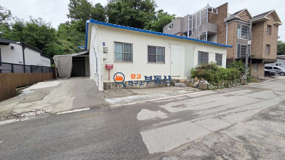 경기 고양덕양구 토당동 #50평 #창고 #30평+20평 #동간사이 추가공간 #내부사무실 #보관추천 #서울인접 월세 매물번호 17327 사진 12