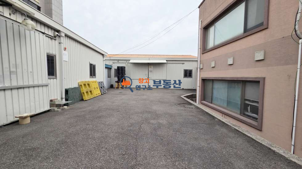 경기 고양일산서구 가좌동 #60평 #창고 #내부사무실 #2.5톤진입 #즉시입주 #송산IC 월세 매물번호 17638 사진 4