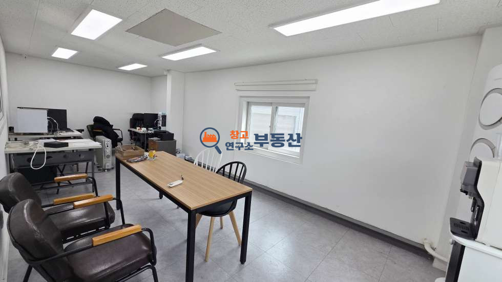 경기 파주시 교하동 #토171평 #연57평 #2종제조 #계획관리 #준신축 #40피트 #4차선도로확장중 #운정신도시 매매 매물번호 17301 사진 3