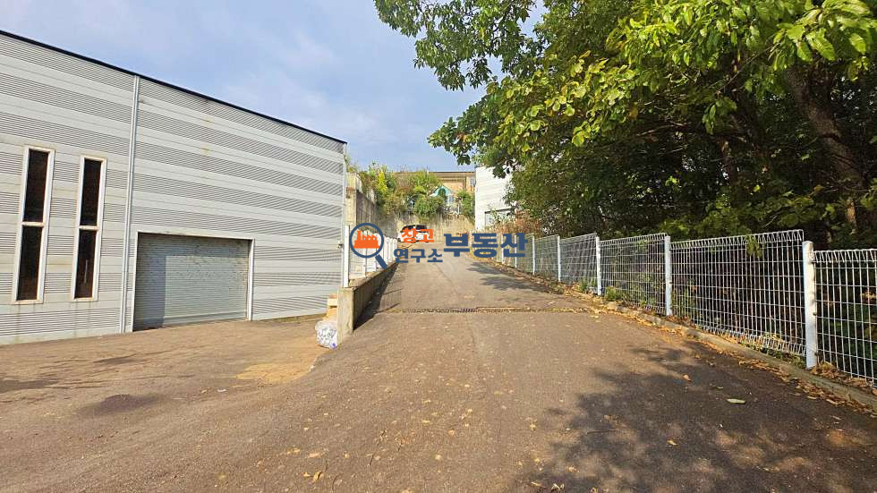 경기 파주시 탄현면 대동리 #공장매매 #대614평 #연178평 #계획관리 #40ft가능 #단독마당 #내부복층 #화물리프트 #자유로7분 #평당325 매매 매물번호 16543 사진 6