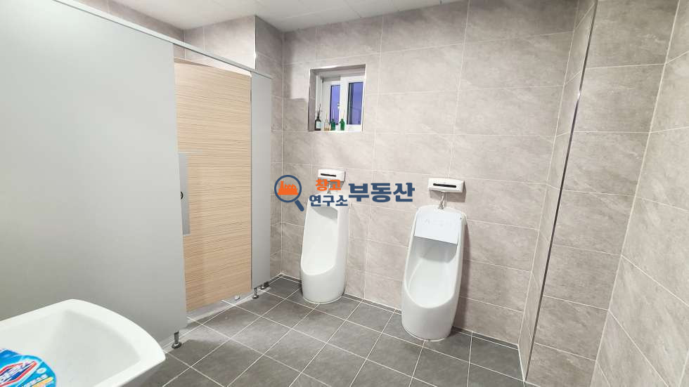 경기 고양일산서구 덕이동 #상가 #2층60평 #광고효과 #단독마당 #즉시입주 #전시장 매장 추천 #주차편리 월세 매물번호 16962 사진 4