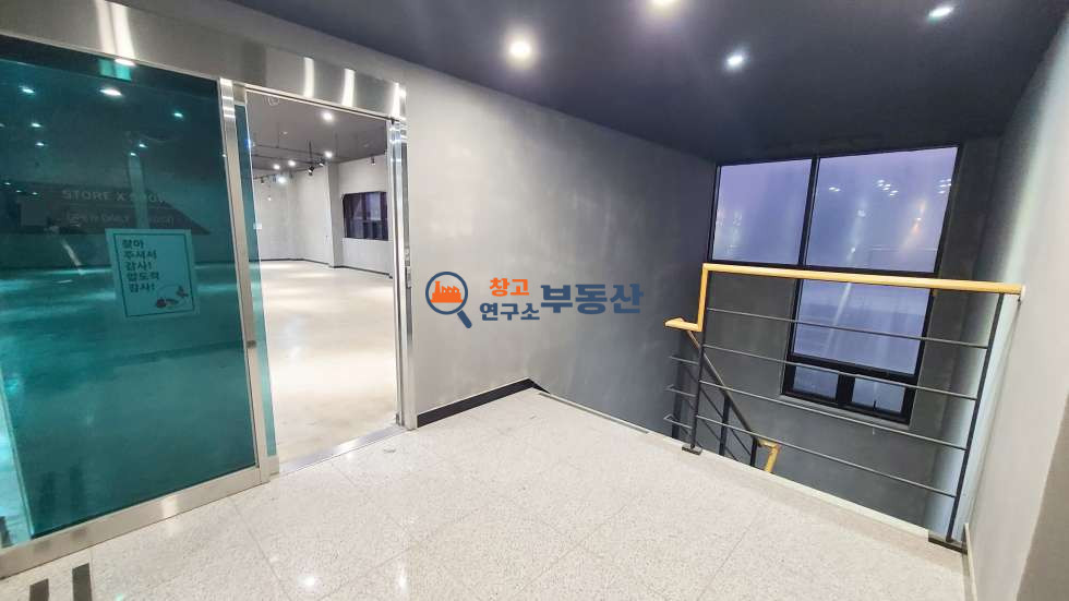 경기 고양일산서구 덕이동 #상가 #2층60평 #광고효과 #단독마당 #즉시입주 #전시장 매장 추천 #주차편리 월세 매물번호 16962 사진 5