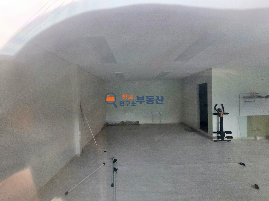 경기 파주시 파주읍 부곡리 #30평 #외부천막120평 #2종제조 #40FT트레일러 월세 매물번호 17752 사진 5