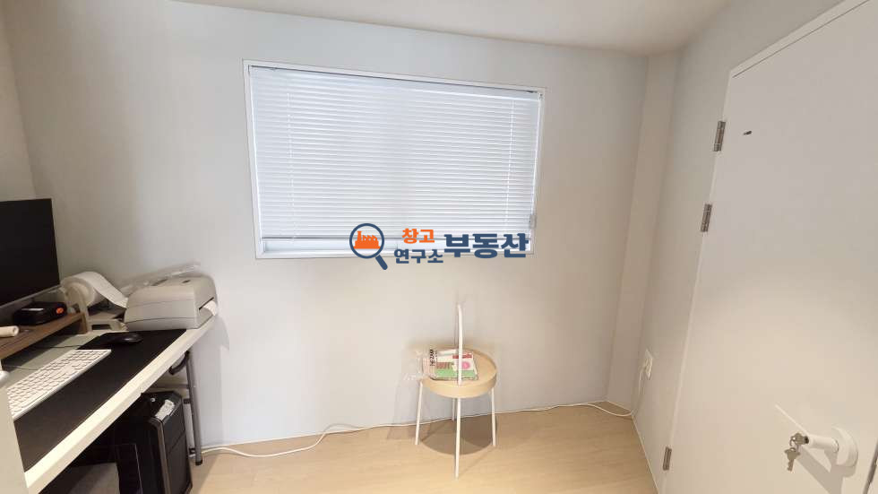 경기 고양일산서구 덕이동 #연58평 #2종근생 #쇼룸 매장 사옥 추천 #1층29평+2층29평 #내부사무실 #시스템에어컨 #대중교통 #신축급 #직관 월세 매물번호 17642 사진 10