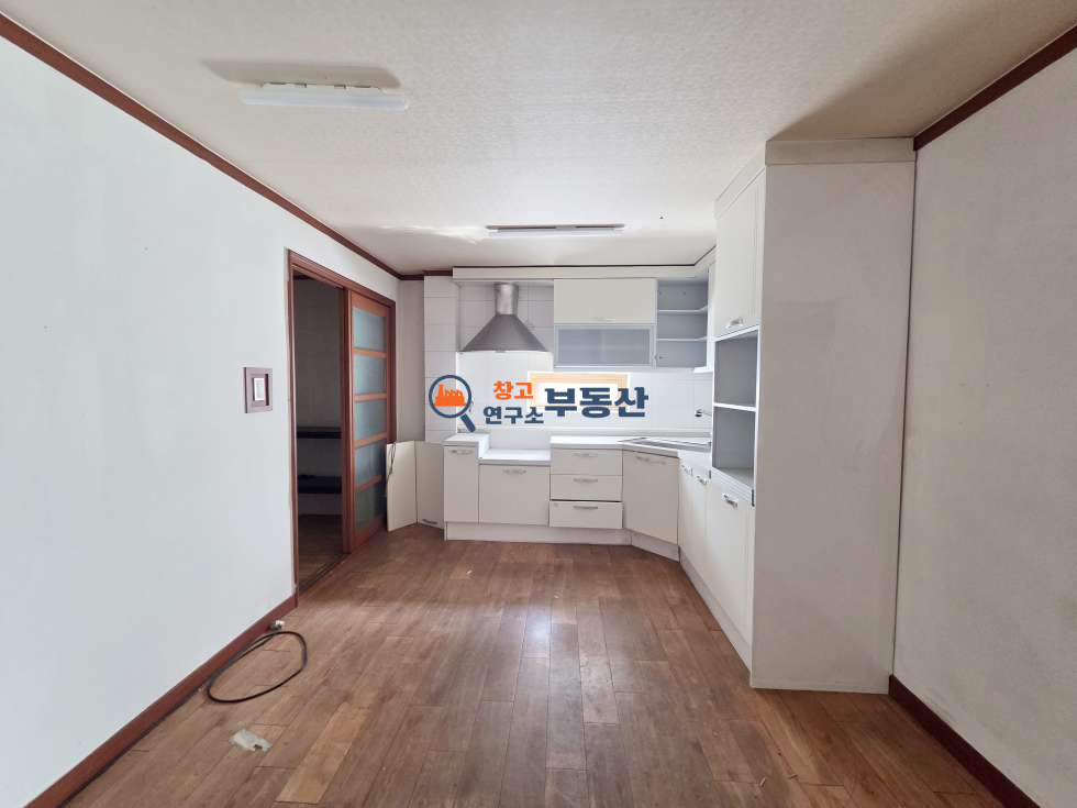 경기 고양일산서구 가좌동 #실110평 #1종소매 #1층65평+2층45평 #도로변 #주택형사무실 #광고효과 #탑골IC 1분 #복층주거 월세 매물번호 17168 사진 11