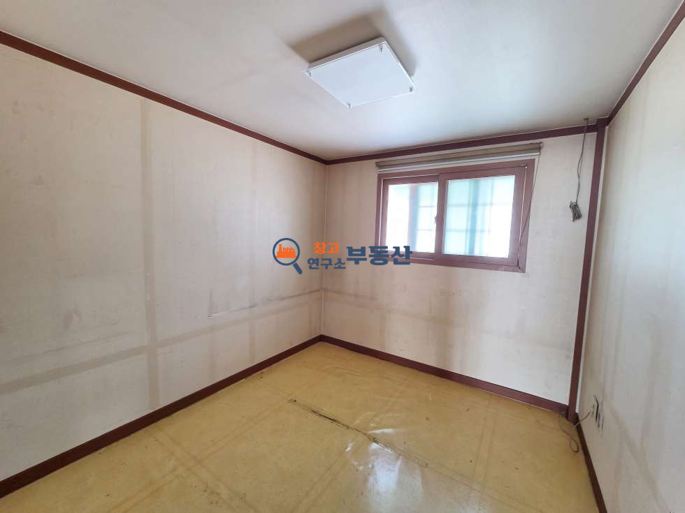 경기 고양일산서구 가좌동 #실110평 #1종소매 #1층65평+2층45평 #도로변 #주택형사무실 #광고효과 #탑골IC 1분 #복층주거 월세 매물번호 17168 사진 14