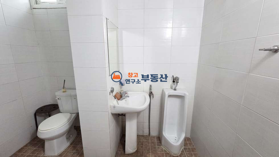 경기 파주시 동패동 #51평 #1종소매 #도로변 #즉시입주 #보관추천 #대중교통 #탑골IC 월세 매물번호 17721 사진 3