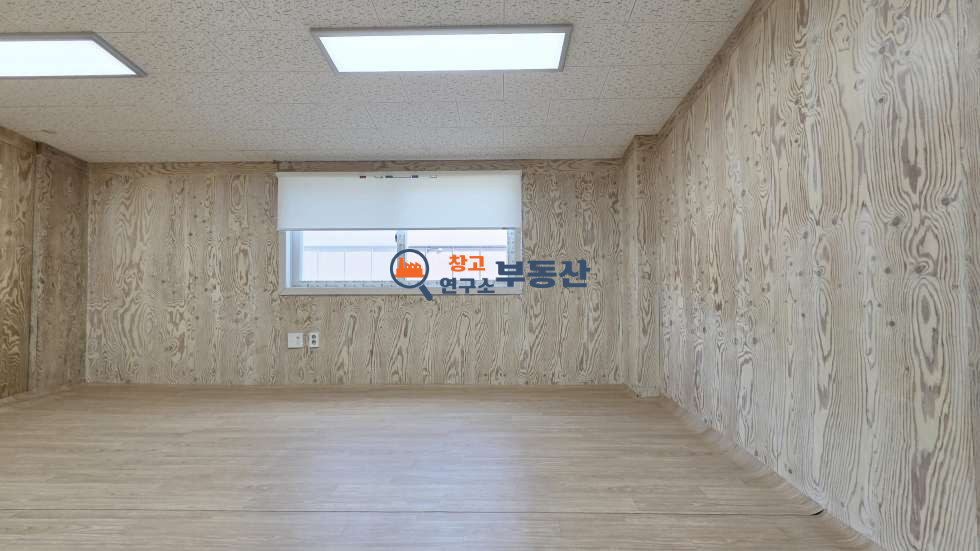 경기 파주시 문산읍 내포리 #연176평 #2종제조 #116평+60평 두동 임대 #동간연결 #단독마당 #내부사무실 #내부화장실 월세 매물번호 17778 사진 16