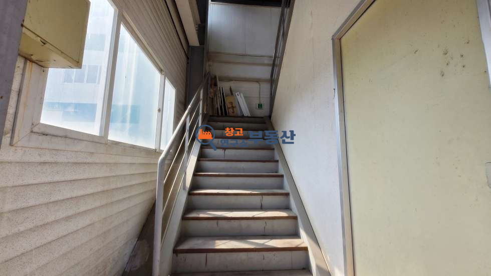 경기 고양일산서구 가좌동 #273평 #3층공장 #대형차량진출입 #삽다리IC4분 #내부사무실 #화물EV #실입주추천 #계획관리 매매 매물번호 15283 사진 9