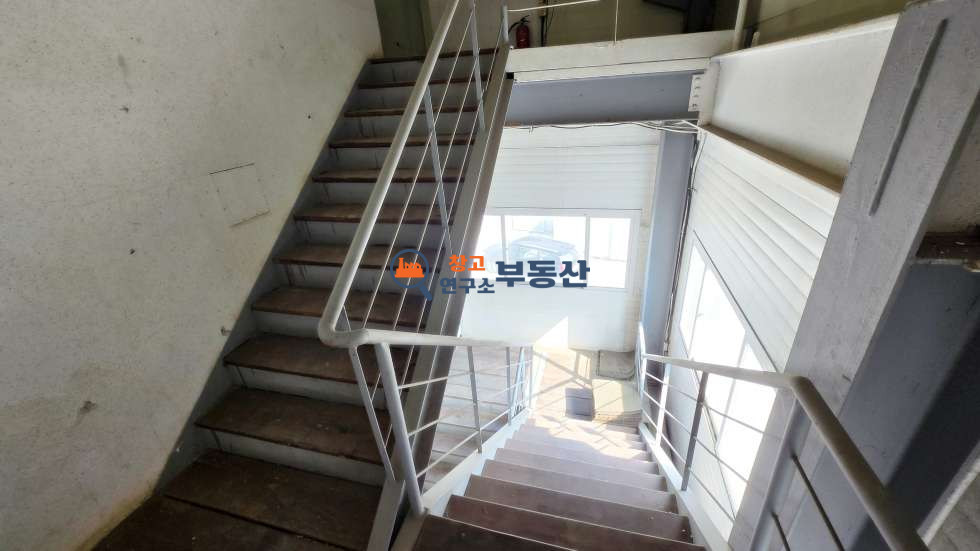 경기 고양일산서구 가좌동 #273평 #3층공장 #대형차량진출입 #삽다리IC4분 #내부사무실 #화물EV #실입주추천 #계획관리 매매 매물번호 15283 사진 14