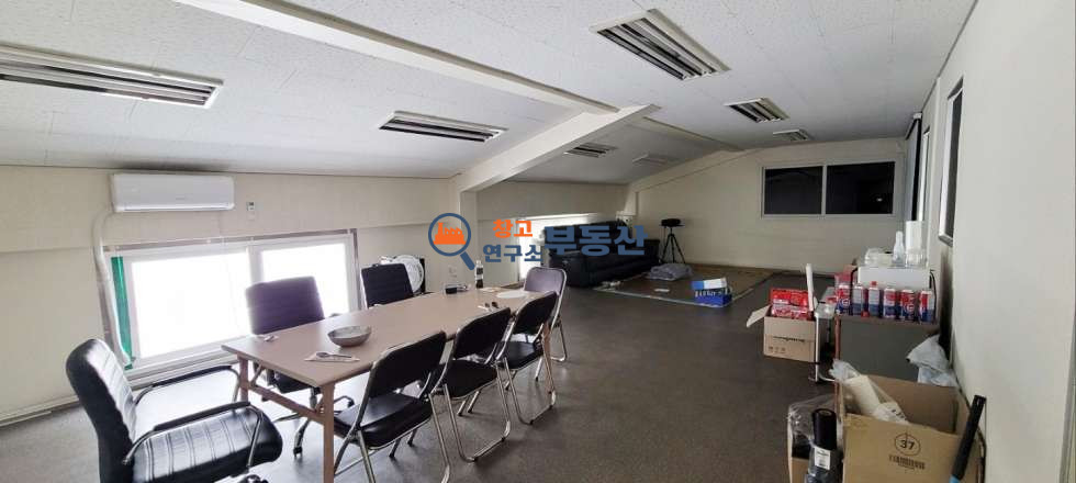 경기 파주시 동패동 #120평 #공장 #60X2개동 #복층사무실 #40피트 #전기35kW #높은층고 월세 매물번호 17819 사진 4