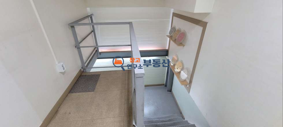 경기 파주시 동패동 #120평 #공장 #60X2개동 #복층사무실 #40피트 #전기35kW #높은층고 월세 매물번호 17819 사진 11