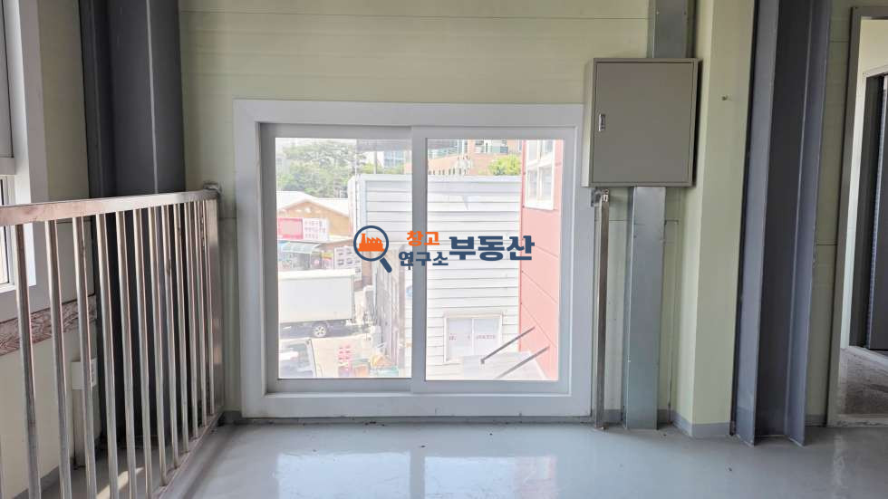 경기 고양일산서구 가좌동 #60평 #2종근생 #도로변 #2층전체 #주차여유 #남녀구분화장실 #대중교통 #접근성굿 월세 매물번호 17809 사진 5