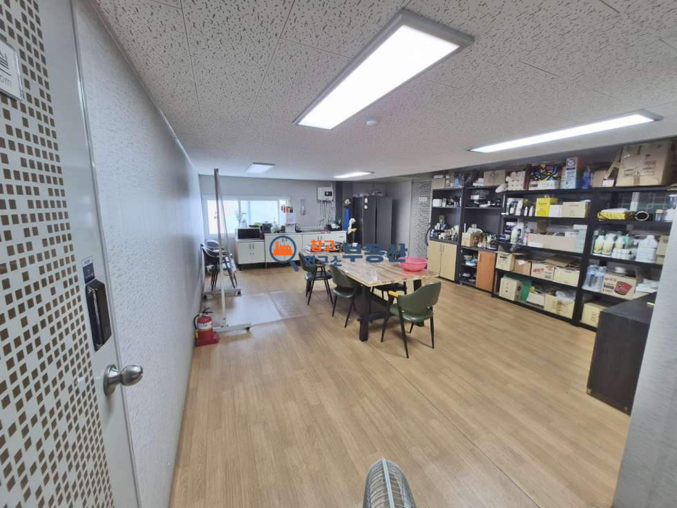 경기 파주시 파주읍 파주리 #토977평 #평당307 #공장 #건711평 #가설300평 #전기승압 매매 매물번호 17901 사진 9
