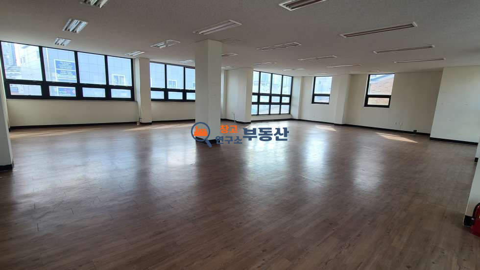 경기 파주시 동패동 #49평 #2층 상가 #사무실, 음식점 추천 #즉시입주 #무권리 #준신축 #운정신도시 월세 매물번호 16539 사진 4