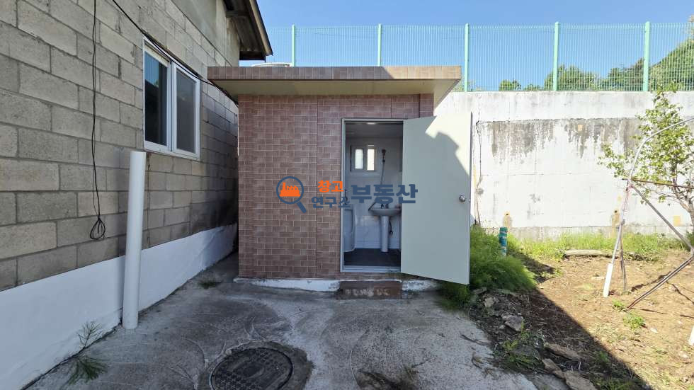 경기 고양덕양구 덕은동 #실80평 #창고 #서울인접 #현천IC 3분 #화장실올수리 #저렴임대료 #빠른입주 #텃밭 월세 매물번호 17577 사진 8