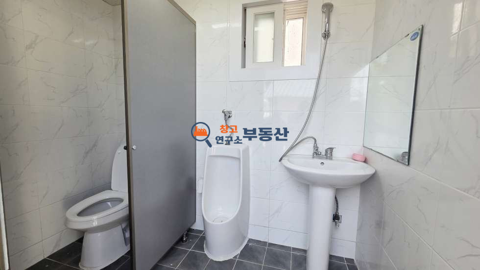 경기 고양덕양구 덕은동 #실80평 #창고 #서울인접 #현천IC 3분 #화장실올수리 #저렴임대료 #빠른입주 #텃밭 월세 매물번호 17577 사진 9
