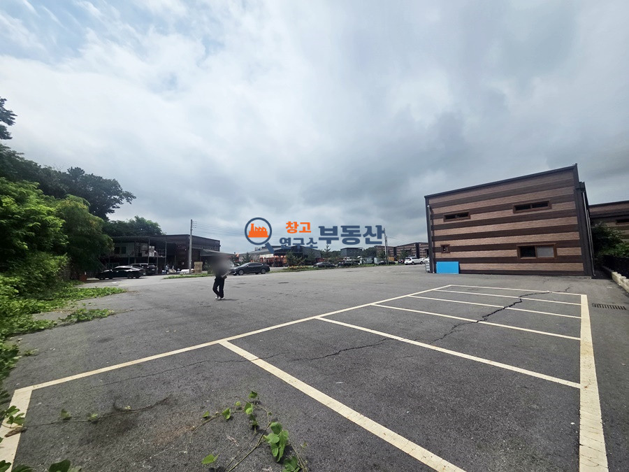 경기 고양일산동구 설문동 #180평 #60x3동 #대형단독마당 #40FT트레일러 #준신축급 월세 매물번호 17989 사진 6