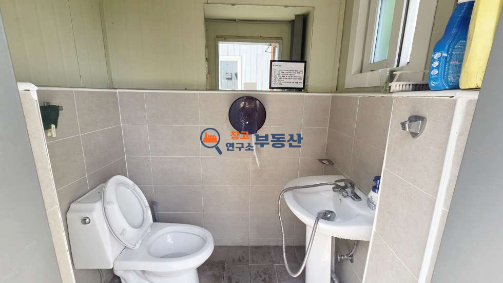 경기 고양일산서구 법곳동 #60평 #창고 #즉시입주 #상하차편리 #저렴임대료 #외부화장실 #장산가좌IC 월세 매물번호 18054 사진 5