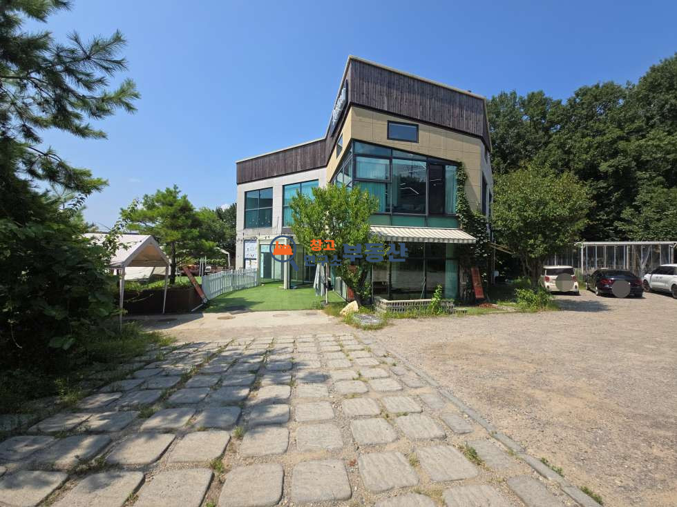 경기 파주시 산남동 #애견카페 #145평 #2종근생 #실내외시설 #출판단지 #산남IC 월세 매물번호 18065 사진 1