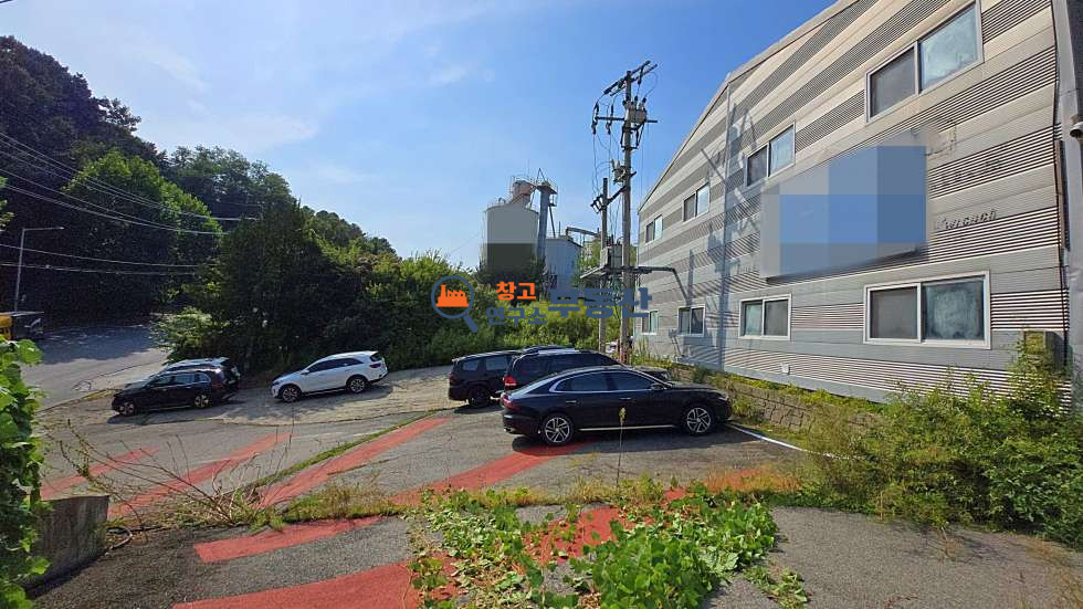 경기 파주시 탄현면 금산리 #393평 #공장 #대형단독마당 #층고높 #민원無 #40ft가능 #내부사무실 #즉시입주 #성동ic5분 월세 매물번호 16348 사진 3