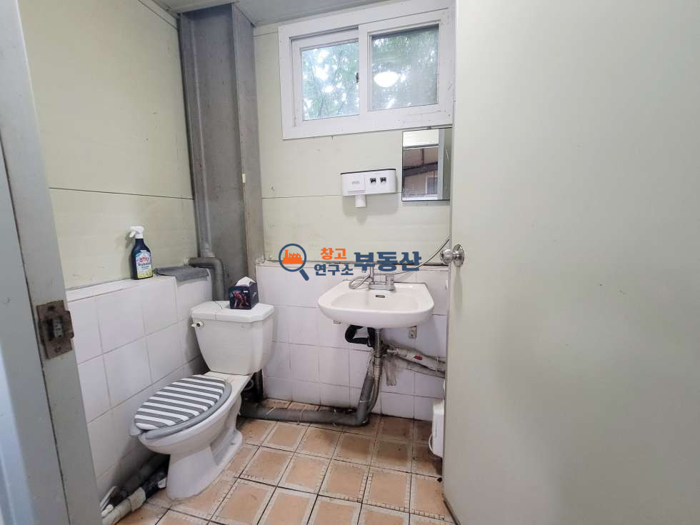 경기 고양일산서구 덕이동 #55평 #1종근생 #복층 #내부사무실 #가성비 #주차편리 #즉시입주 월세 매물번호 18161 사진 7