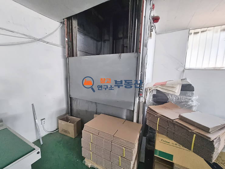 경기 파주시 조리읍 능안리 #100평 #1층일부임대 #공장 #도로인접 #단독마당 #저렴한임대료 #광고효과 #전력승압 #빠른입주 #내부사무실 월세 매물번호 14134 사진 7